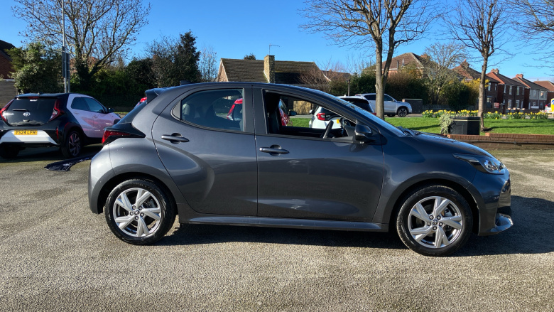 Toyota Yaris 1.5 Hybrid Icon 5dr CVT Hybrid Hatchback